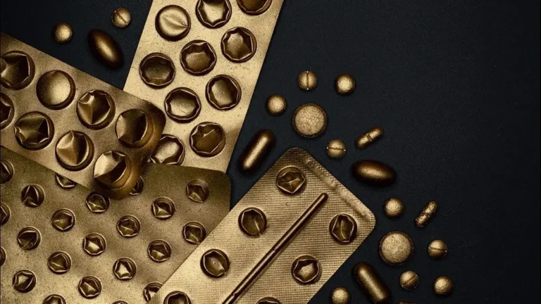 Graphic showing iron pills and a DNA strand overlaid with a cancer cell — representing excess iron and cancer risk.