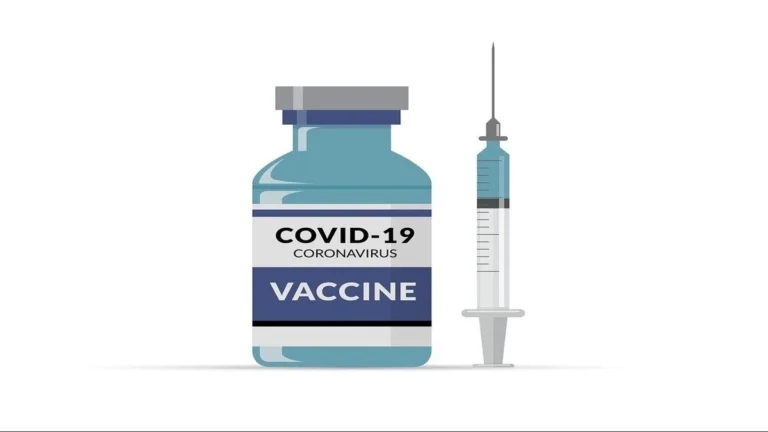 Virus symbol and vaccine syringe with a heart icon comparing COVID‑19 infection and vaccination risk to heart.
