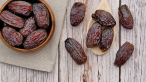 Dates fruit close‑up showing natural sweetness and texture