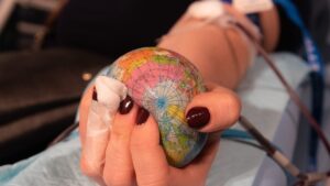 Diagram showing how SGLT2 inhibitors protect the heart beyond blood sugar control