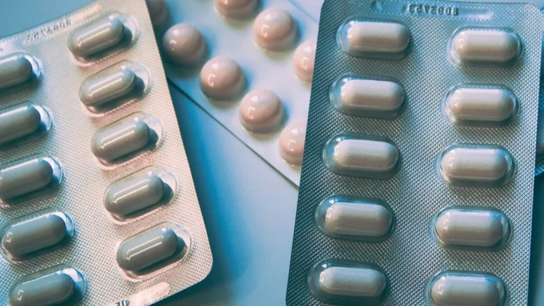 Nimesulide tablets and liver health awareness