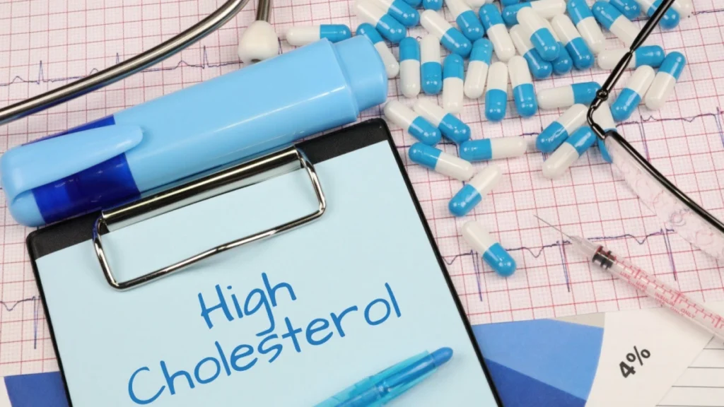 Statin medication and heart health illustrating cholesterol management and muscle pain side effects