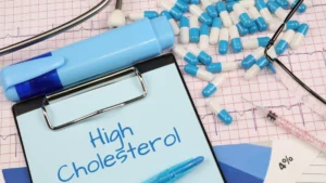 Statin medication and heart health illustrating cholesterol management and muscle pain side effects