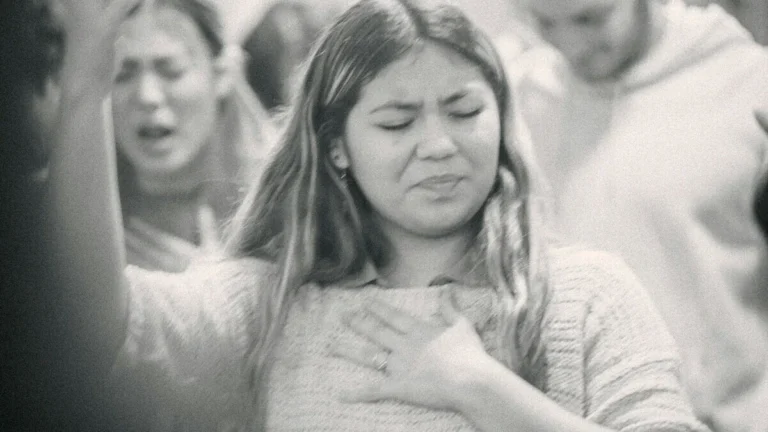 Acid reflux symptoms and treatment concept showing heartburn and digestive discomfortAcid reflux symptoms and treatment concept showing heartburn and digestive discomfort