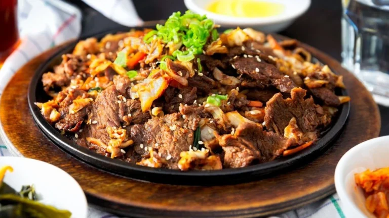 Iron-rich diet for anemia featuring meat, lentils, leafy greens and vitamin C foods